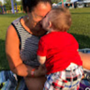 Meet your Posher, Caitlin